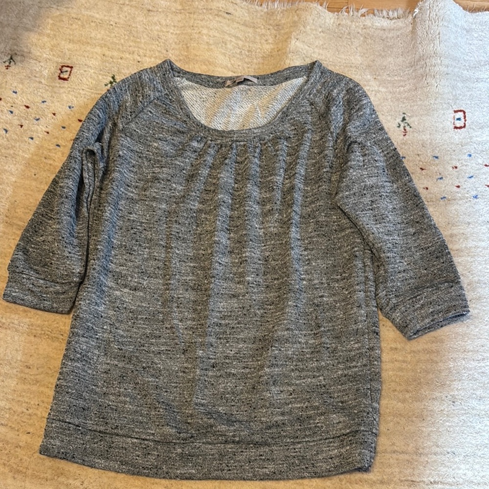 Gap Women's Gray Scoop Neck 3/4 Sleeve Top